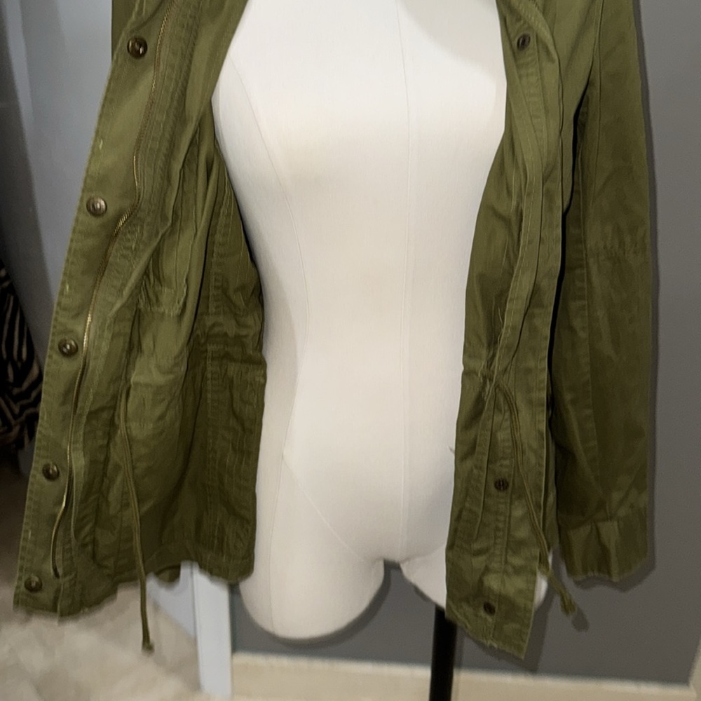 Love Tree Utility Jacket in Olive - Picture 7 of 9